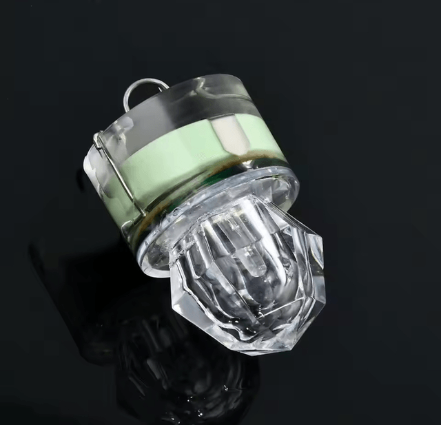 Lumières LED étanches 1000m (autonomie 350heures)